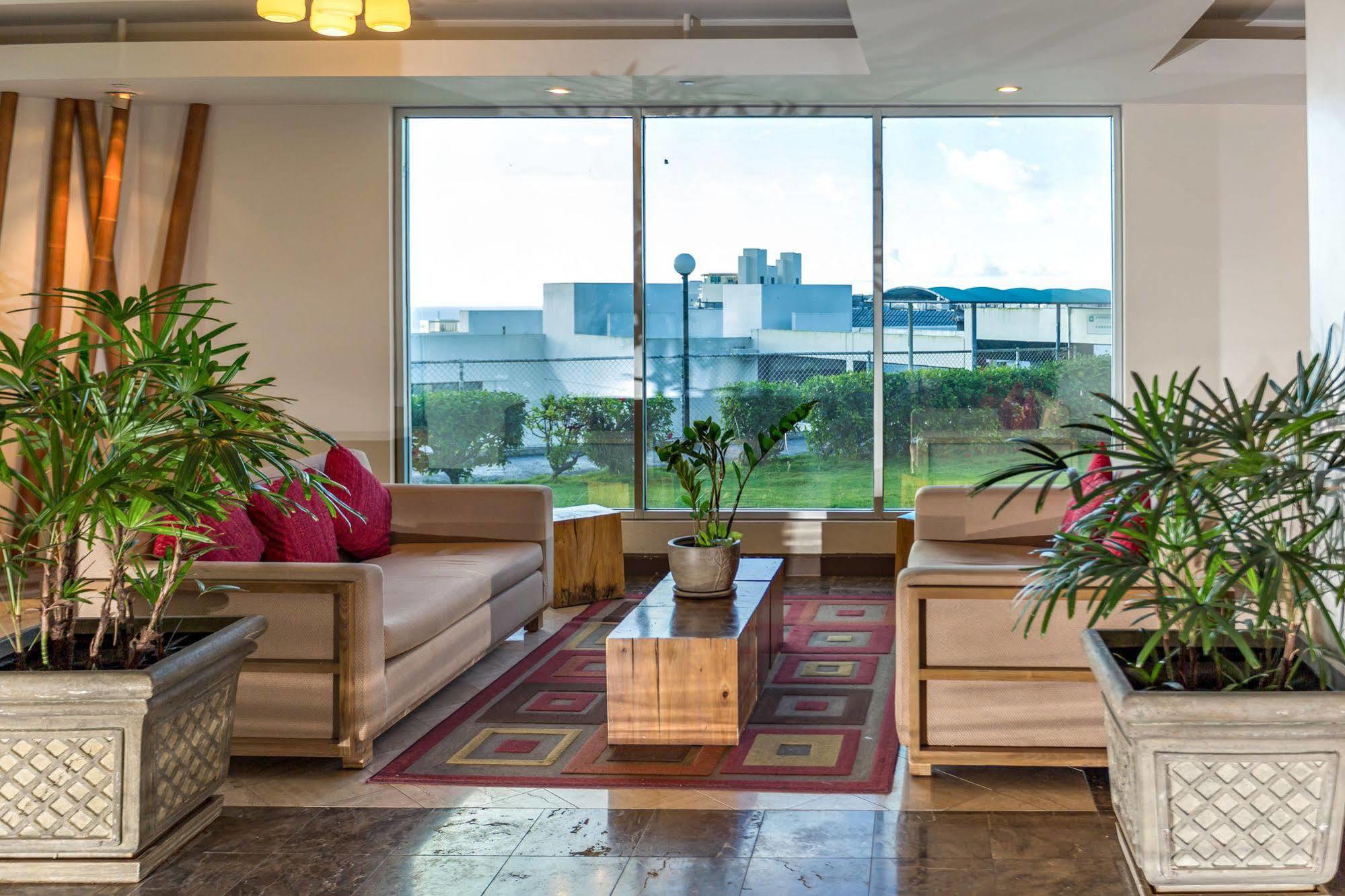 Oceanview Hotel And Residences 塔穆宁 外观 照片